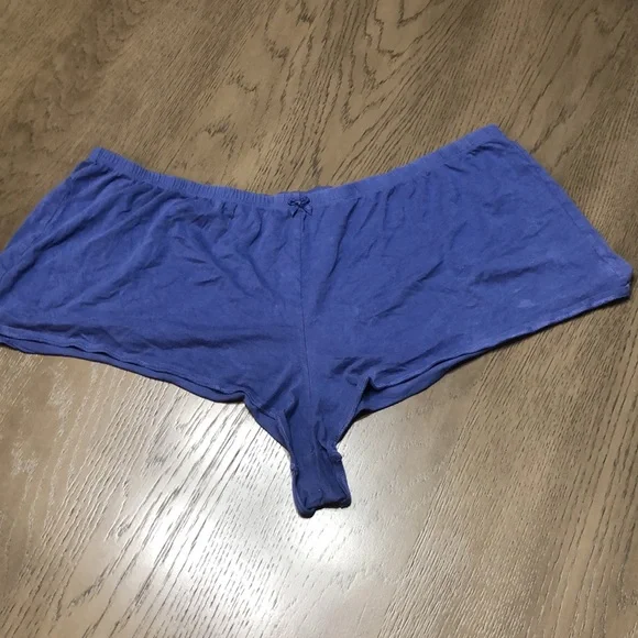 VS pajama set - Picture 7 of 8